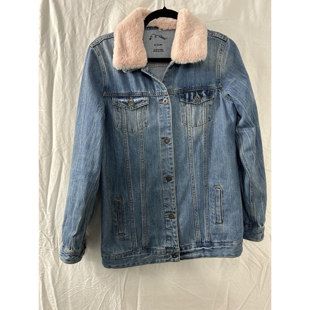 Jean Jacket Blue‎ Trucker Junior Size XL Boho Rock Faux Fur Collar By Art Class